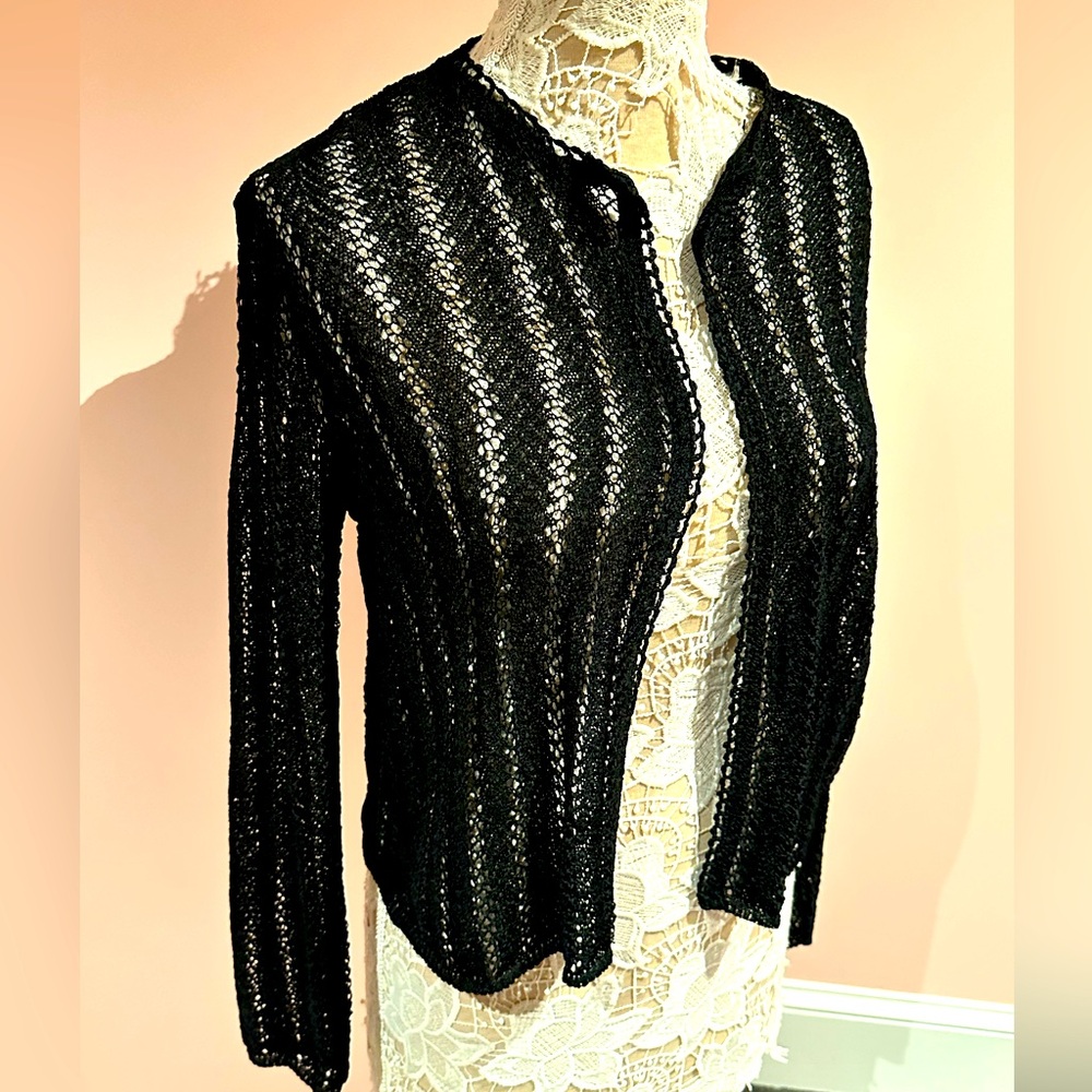 Lucia Burns crochet 🧶 cardigan top